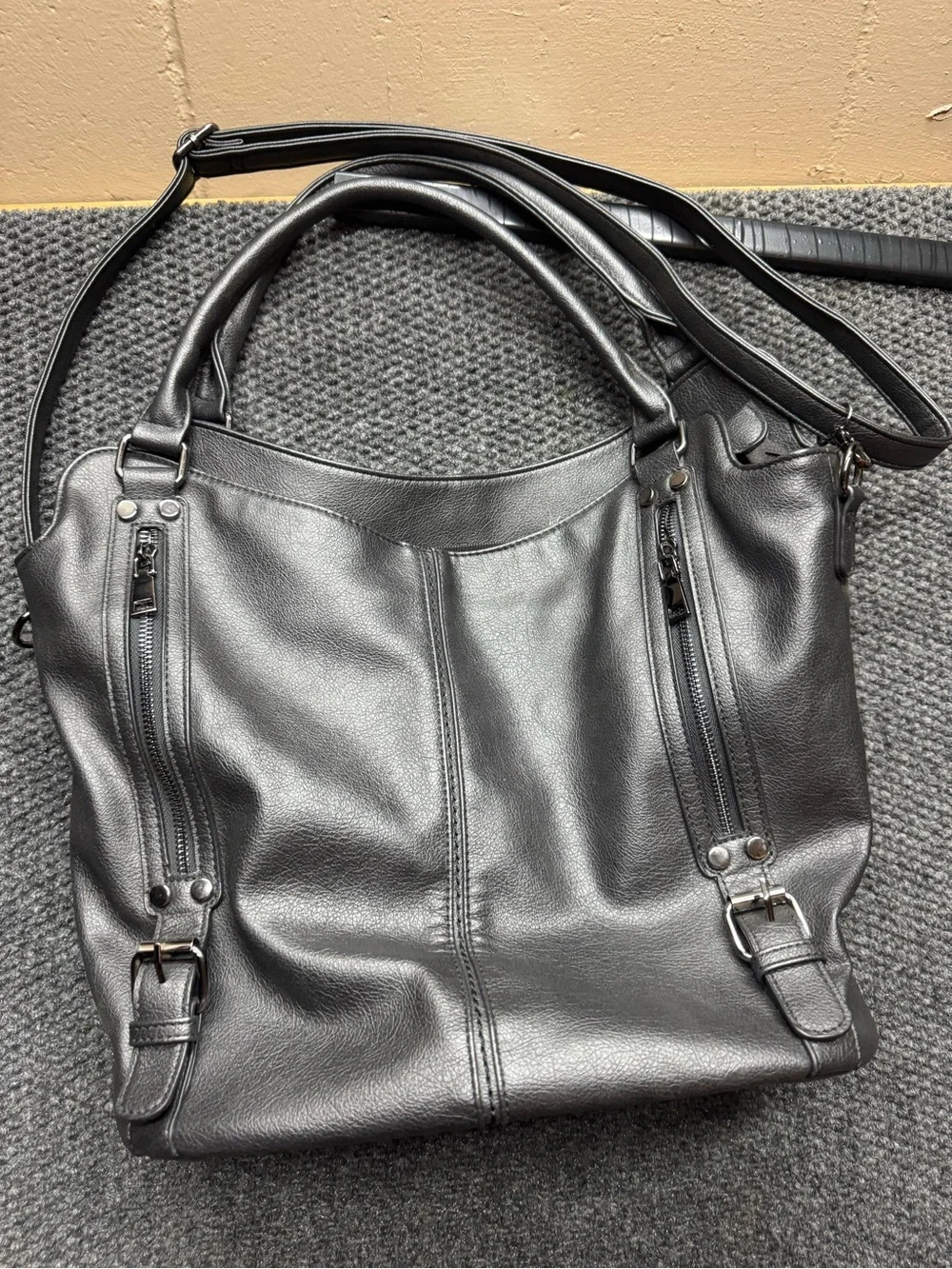 Structured Black Leather Hobo Bag with Zip Accents